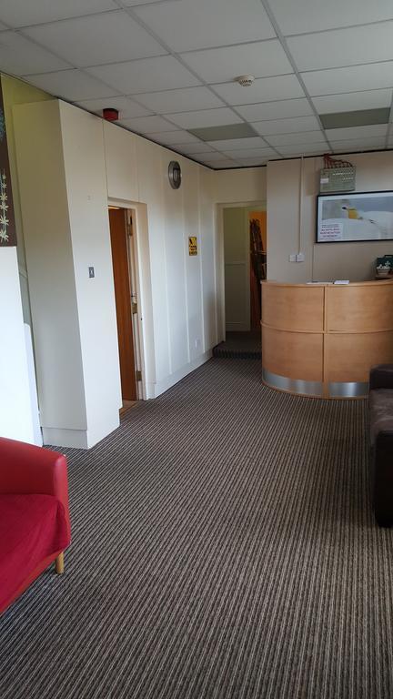 The Lodge Guest Accommodation Barrow-in-Furness Extérieur photo