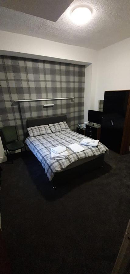 The Lodge Guest Accommodation Barrow-in-Furness Extérieur photo